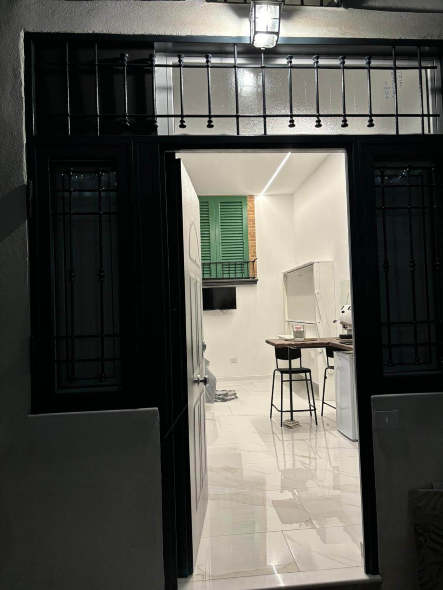 Briante House Bed and Breakfast Napoli Eksteriør billede