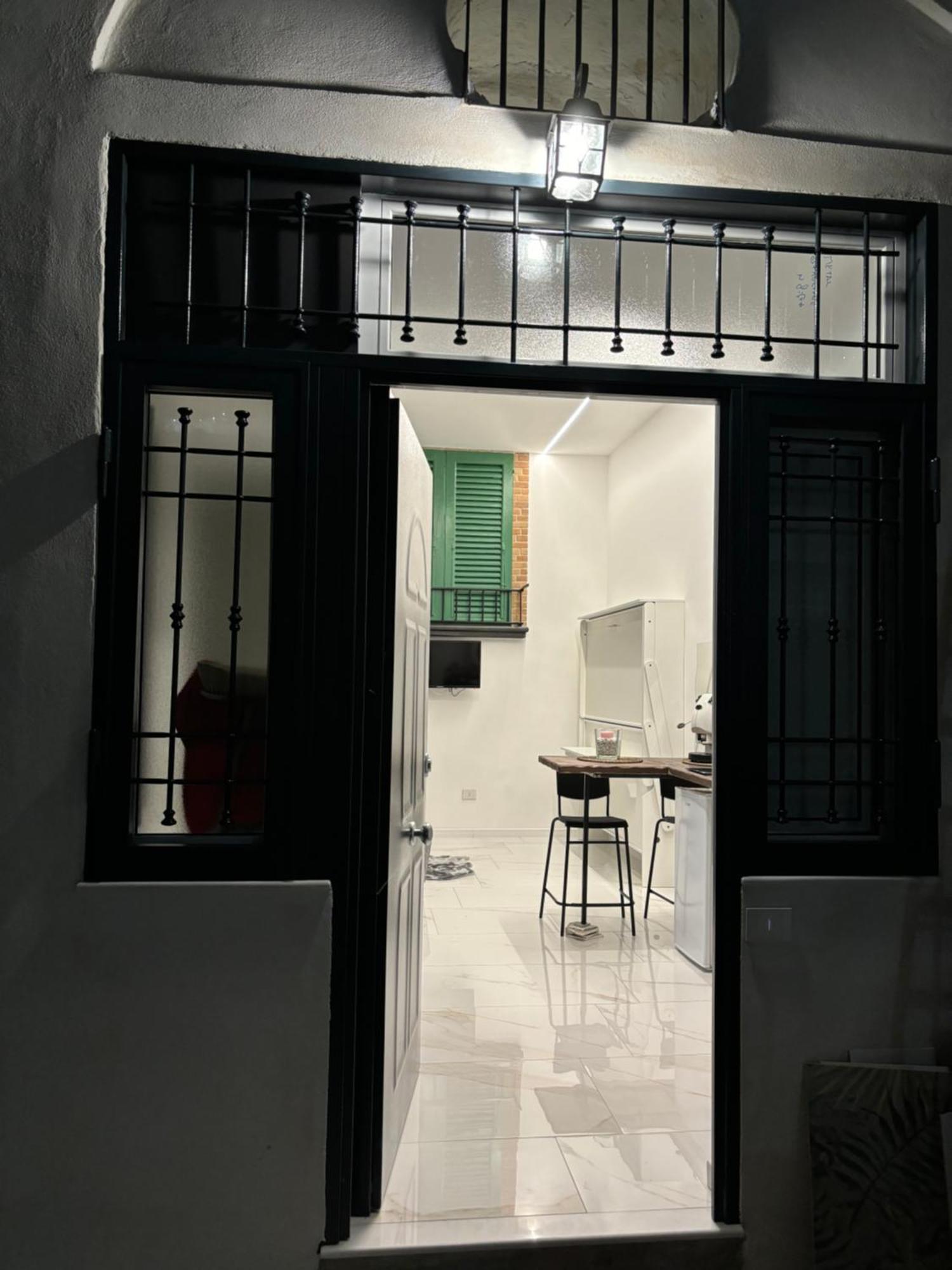 Briante House Bed and Breakfast Napoli Eksteriør billede